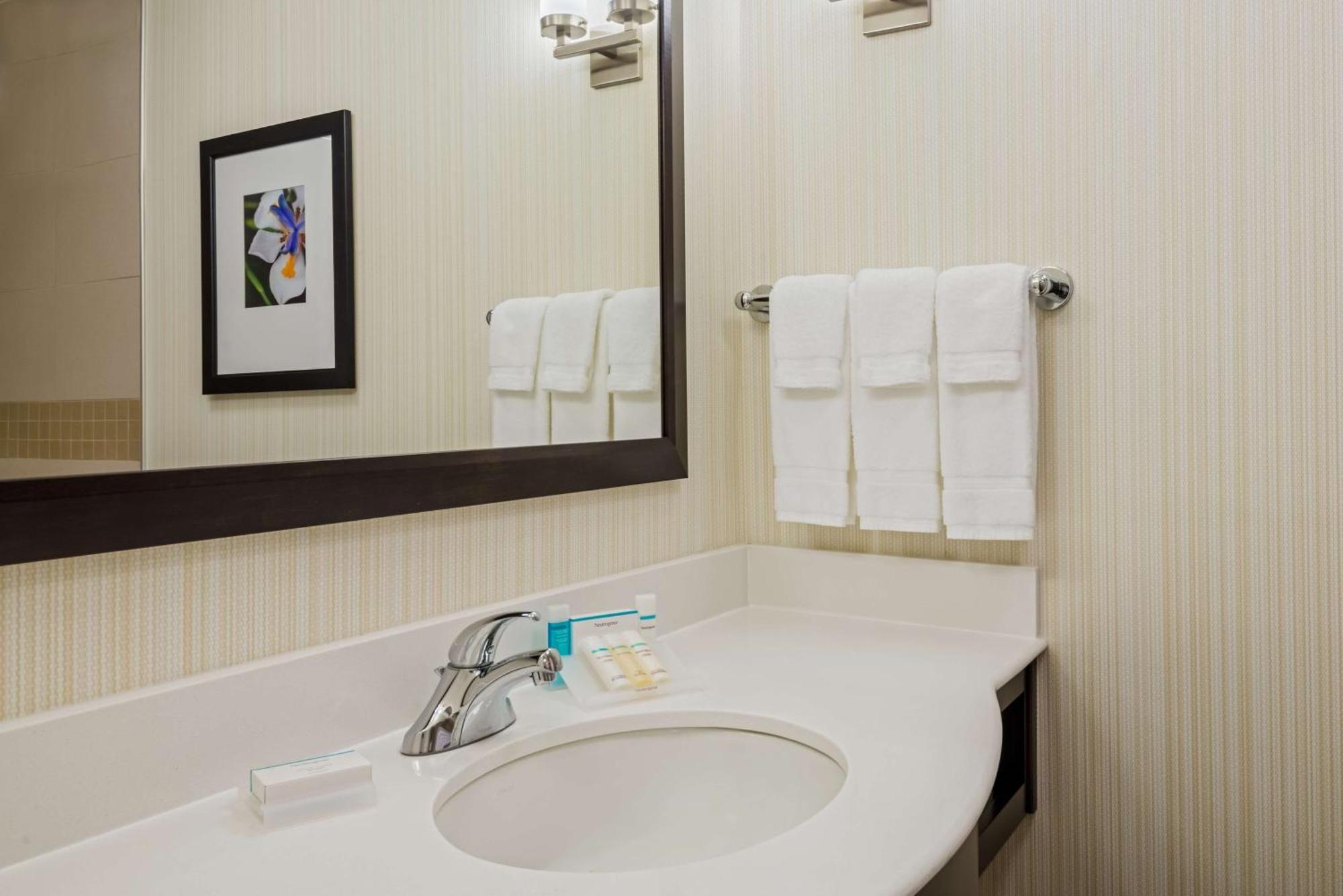 Hilton Garden Inn Wayne Buitenkant foto